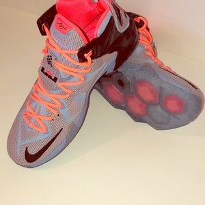 (Men’s size 10.5) Lebron 12’s Easter edition
